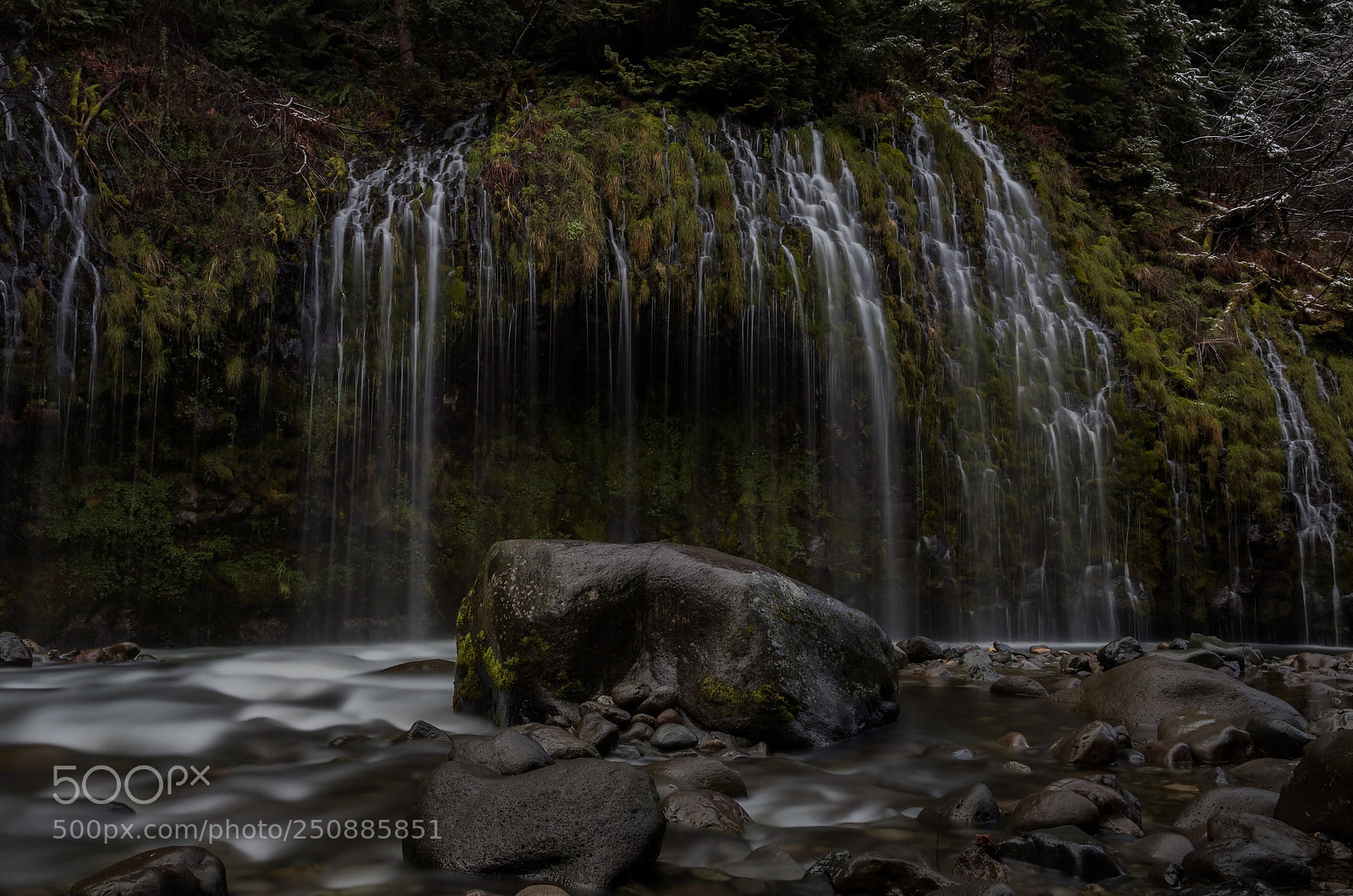 Canon EOS 80D sample photo. Mossbrae falls photography
