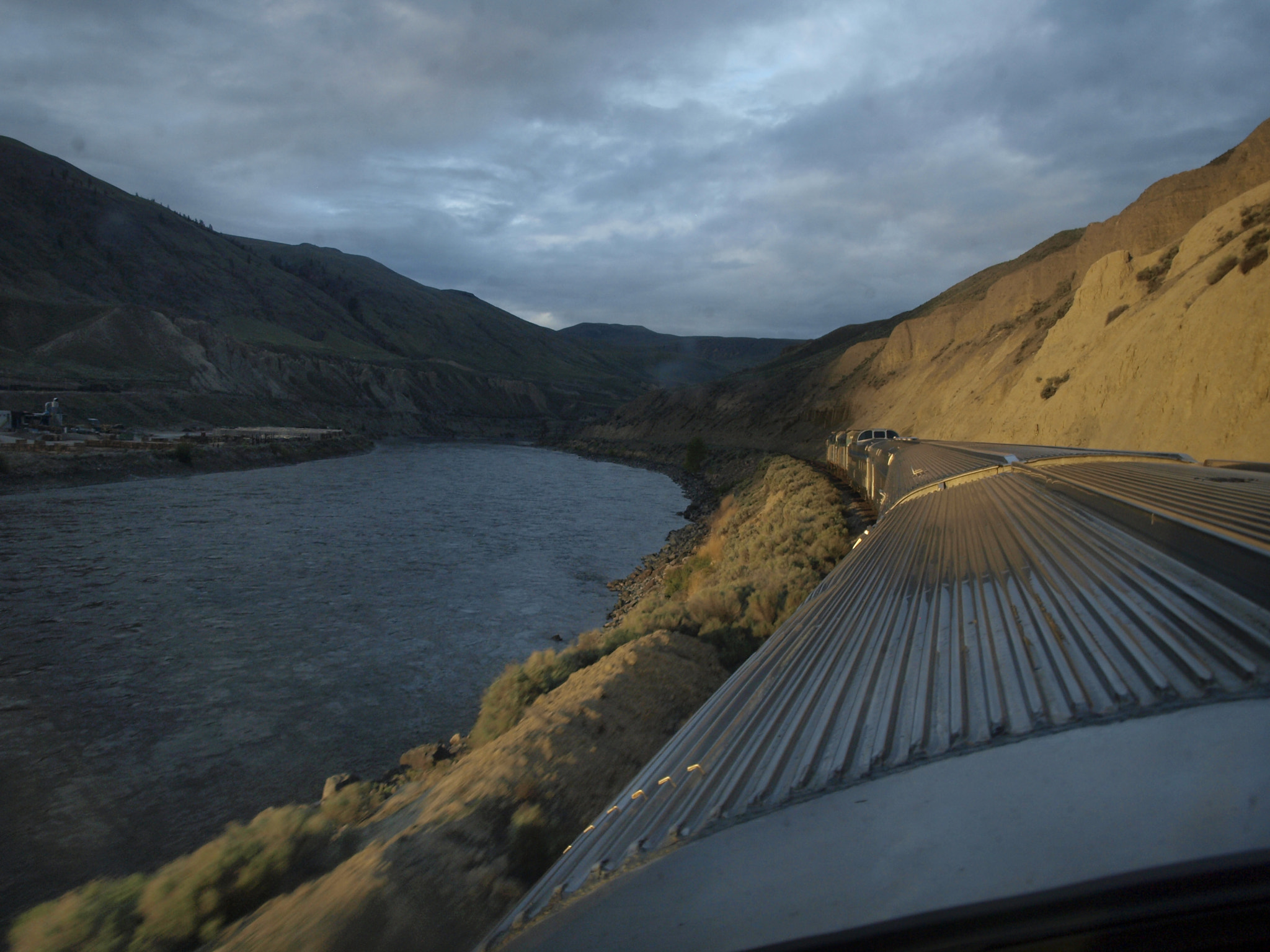 Olympus E-450 (EVOLT E-450) sample photo. Le fraser canyon... photography