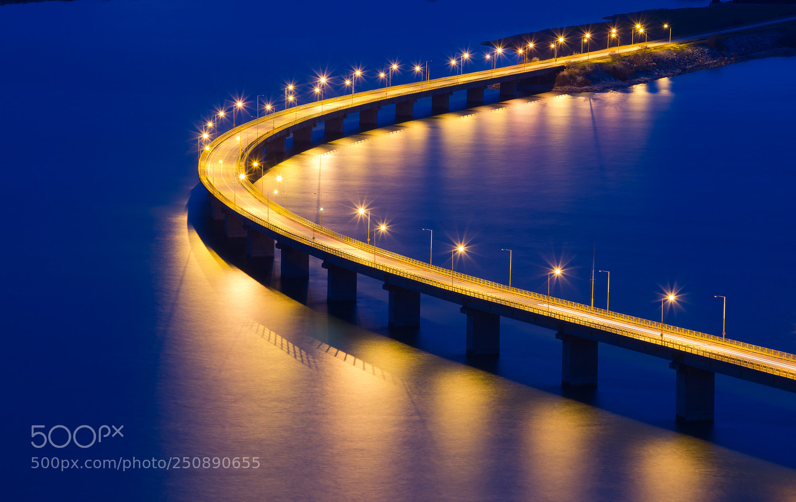 Canon EOS 550D (EOS Rebel T2i / EOS Kiss X4) sample photo. Bridge at dawn photography