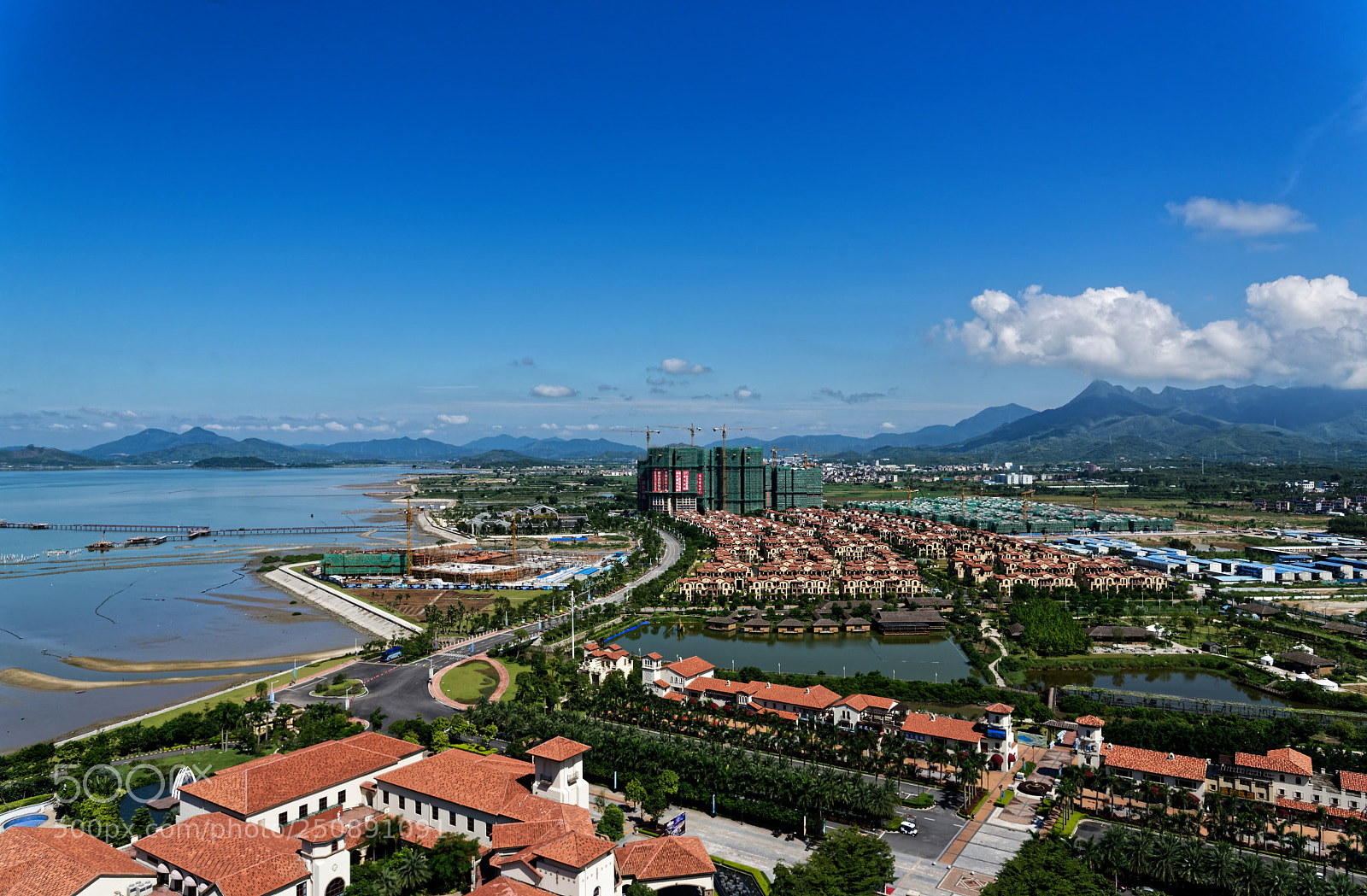 Nikon AF-S Nikkor 24-120mm F4G ED VR sample photo. Landscapes at south of photography