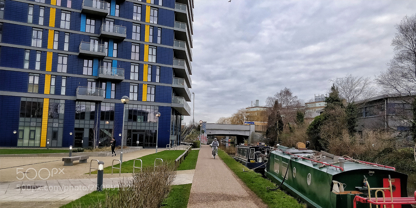 OnePlus 5T sample photo. Colours photography