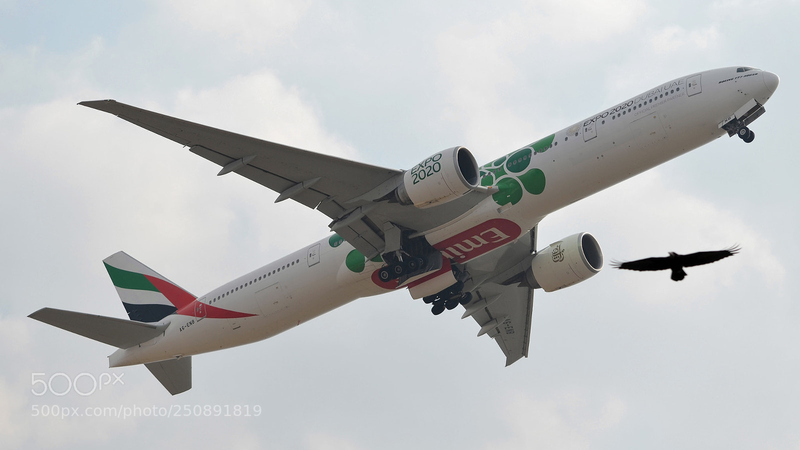 Nikon D5100 sample photo. Boeing 777-31h er a6-enb photography