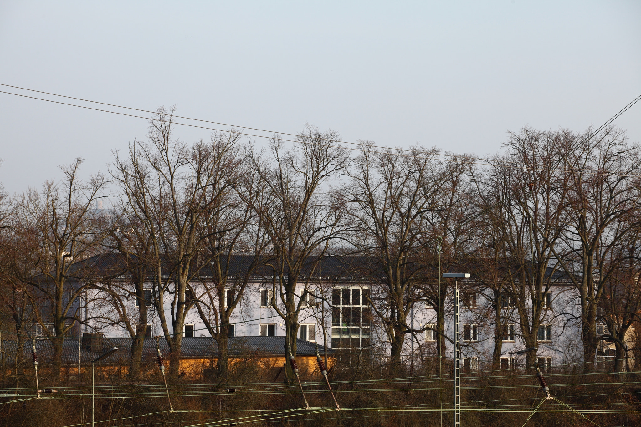 Canon EF 70-200mm F4L USM sample photo. Blue house photography
