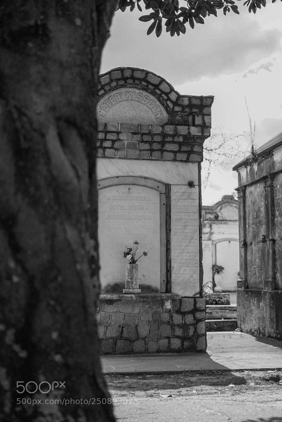 Sony a6000 sample photo. New orleans cemetery photography