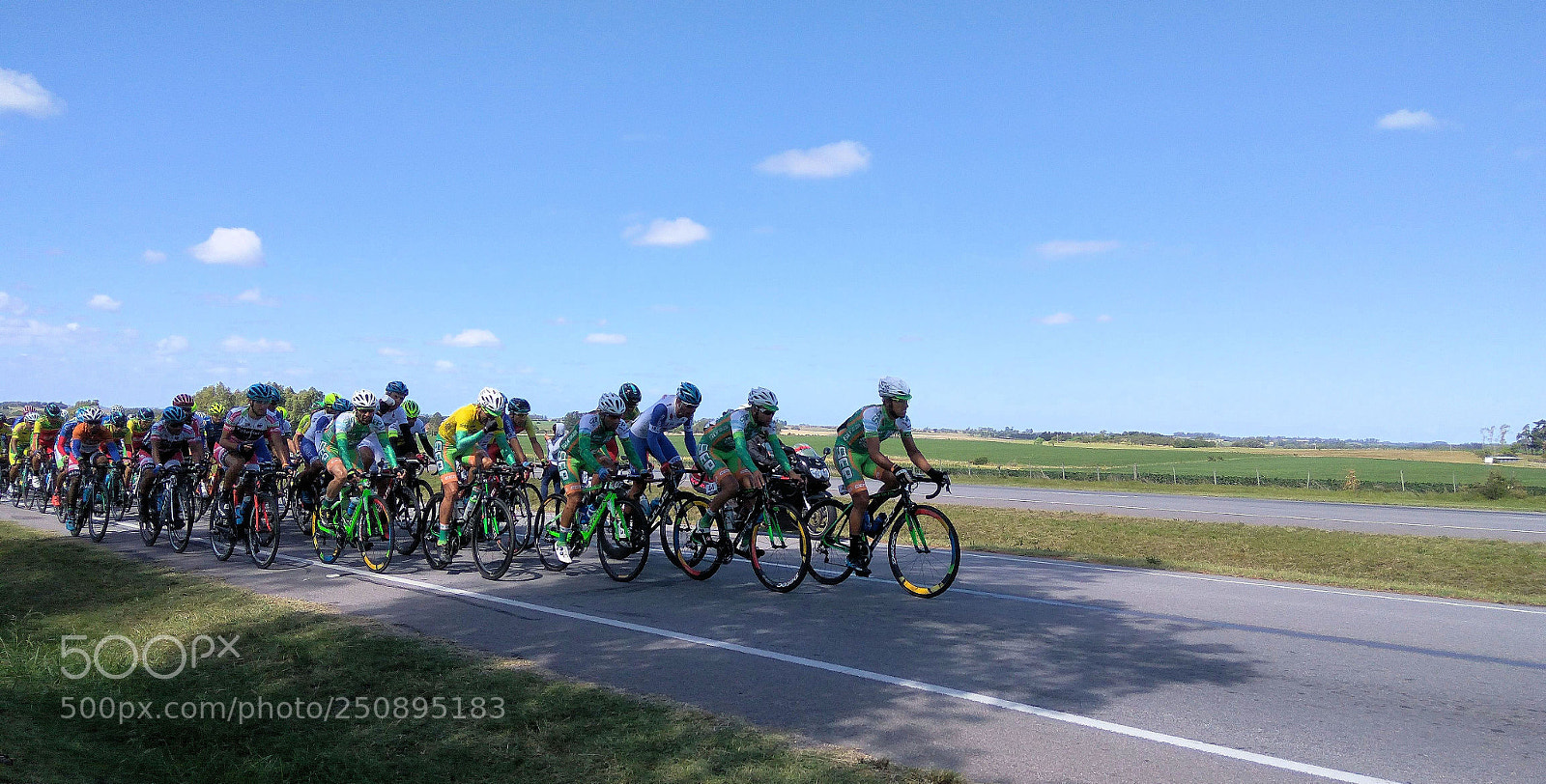 Xiaomi Redmi Note3 sample photo. Vuelta ciclista del uruguay 2018 photography