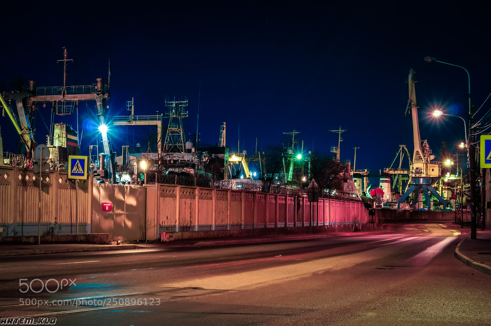 Sony Alpha a3500 sample photo. Urban port photography