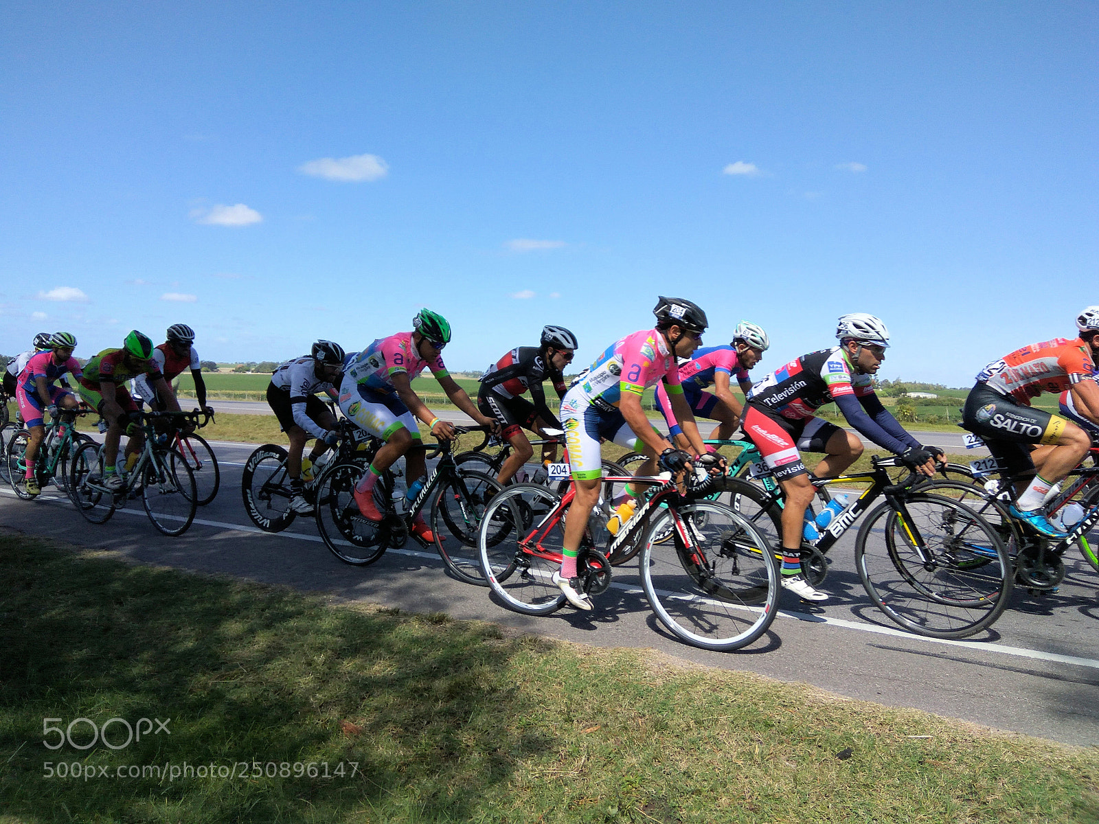 Xiaomi Redmi Note3 sample photo. Vuelta ciclista del uruguay 2018 photography