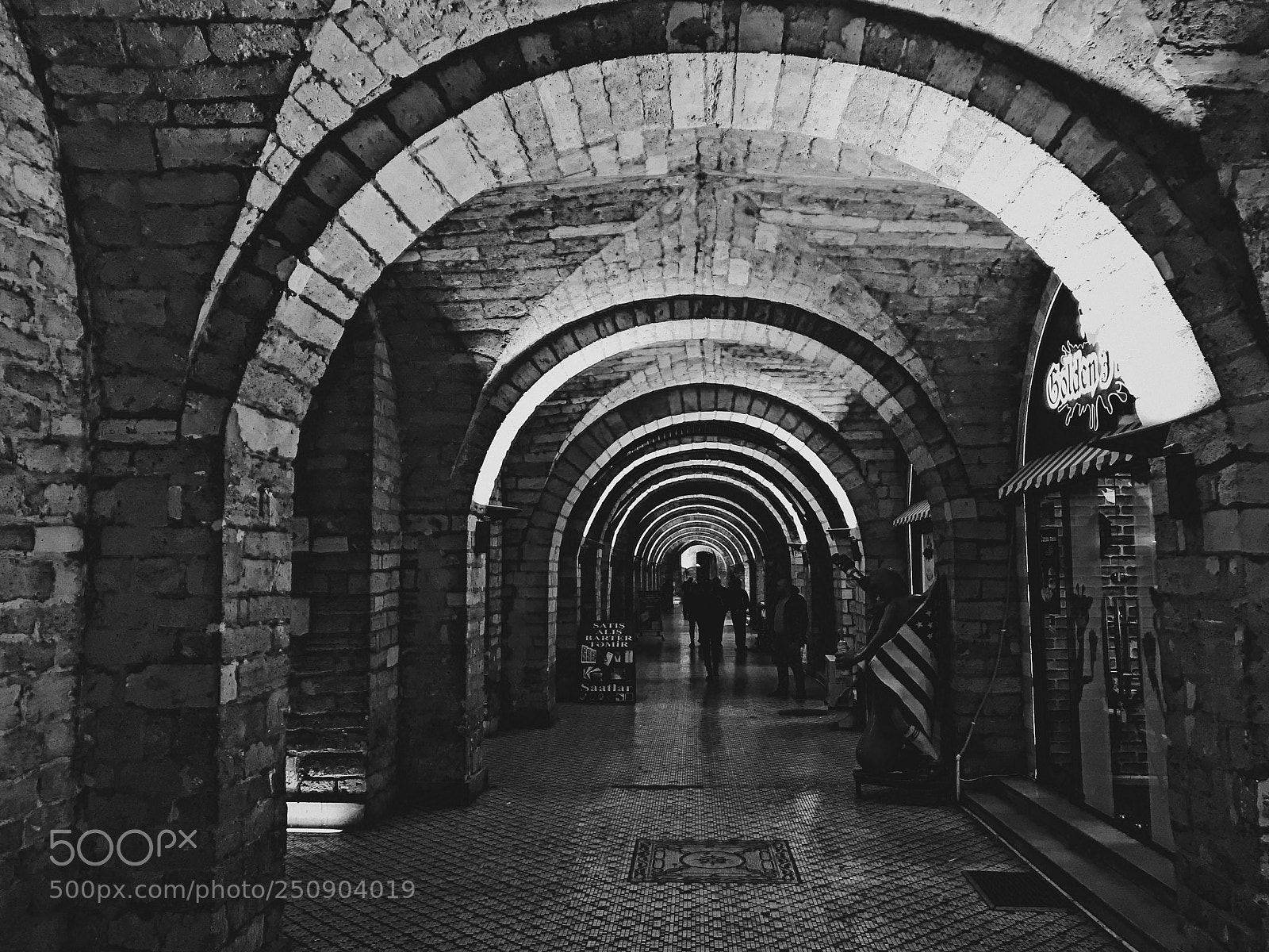 Apple iPhone 7 sample photo. B&w baku photography