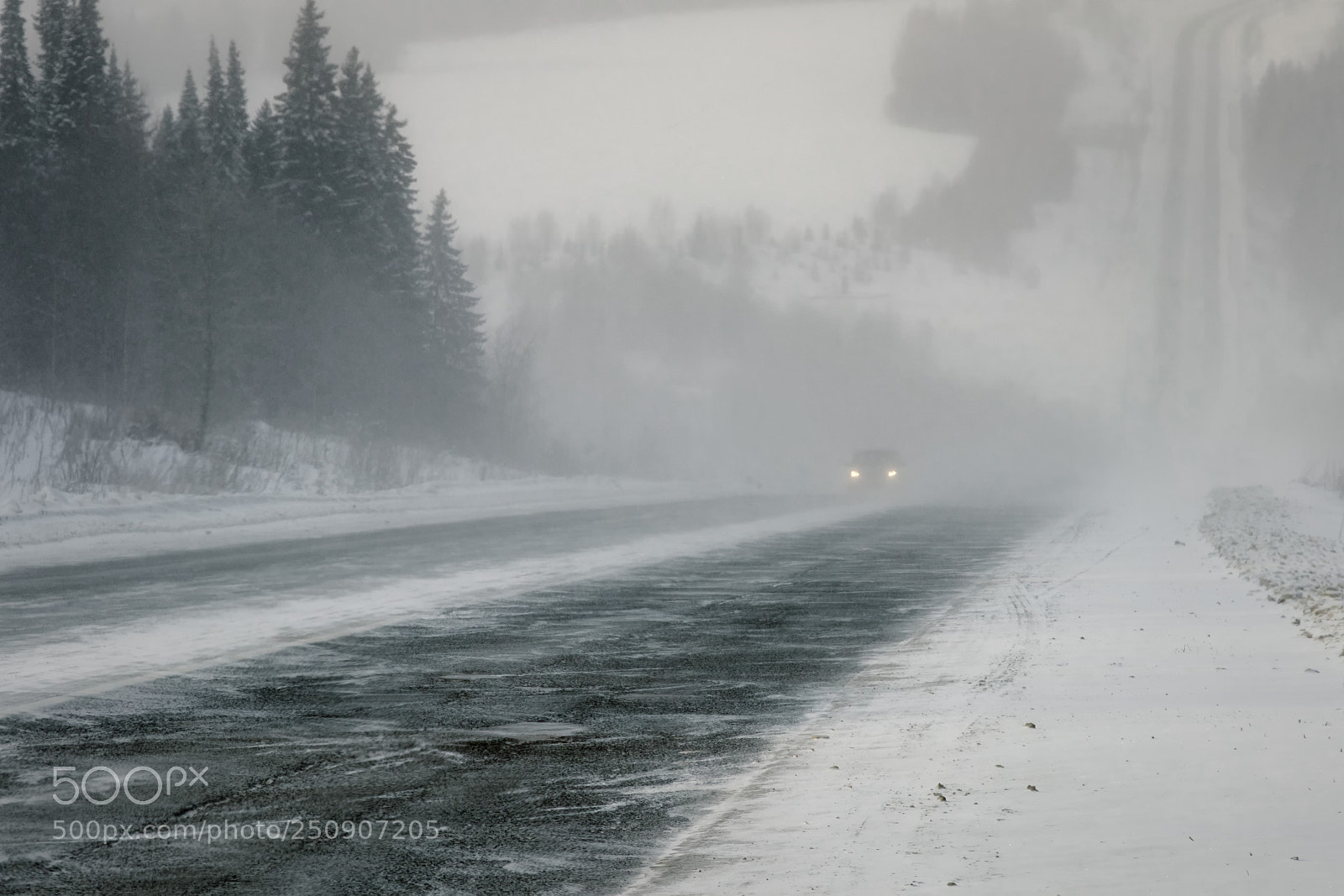 Fujifilm X-T20 sample photo. The ural road photography