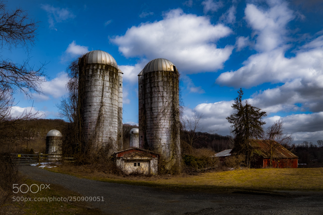 Fujifilm X-T10 sample photo. Abandoned silos in wingdale. photography