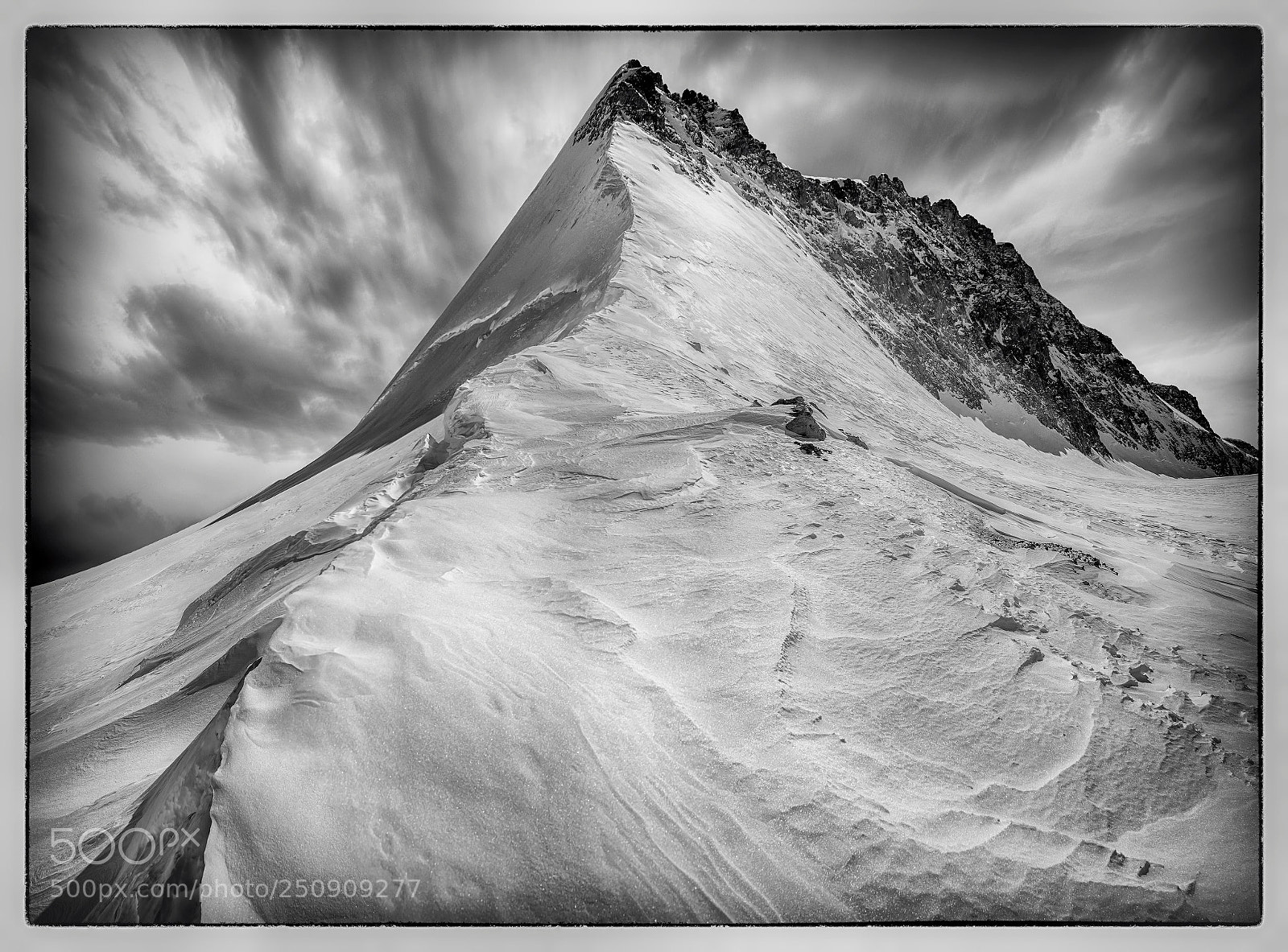 Nikon D610 sample photo. Trugberg hoher kontrast hell photography
