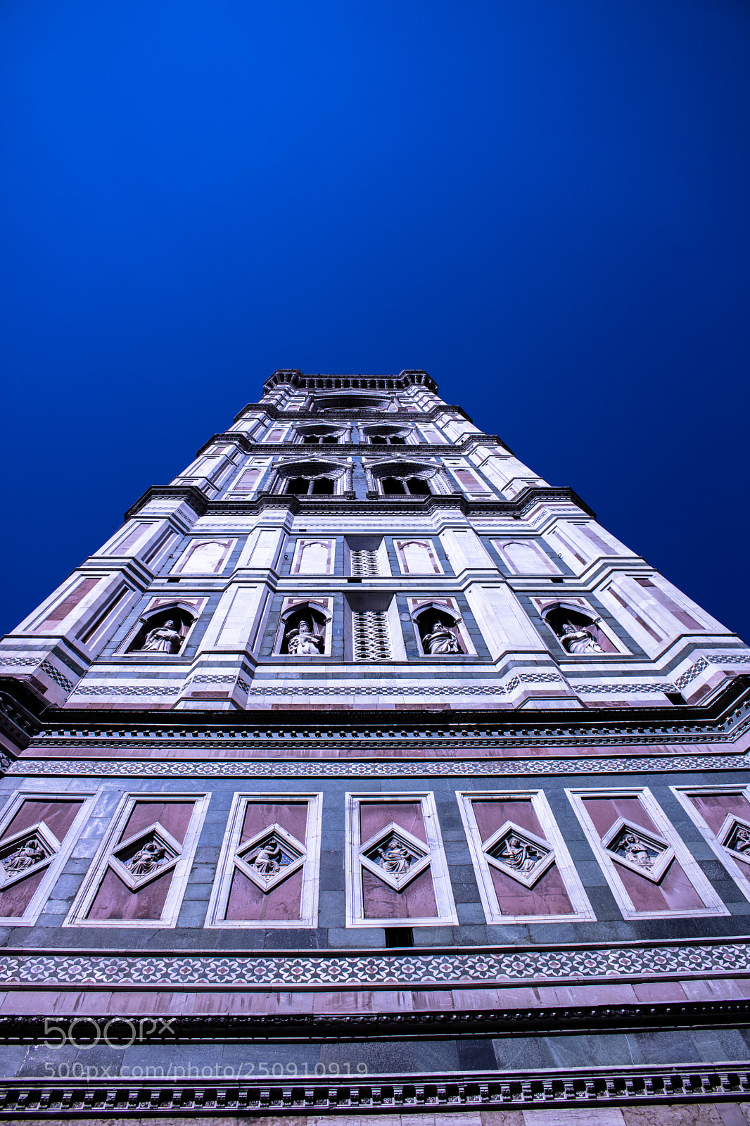 Canon EOS 750D (EOS Rebel T6i / EOS Kiss X8i) sample photo. Campanile di giotto photography