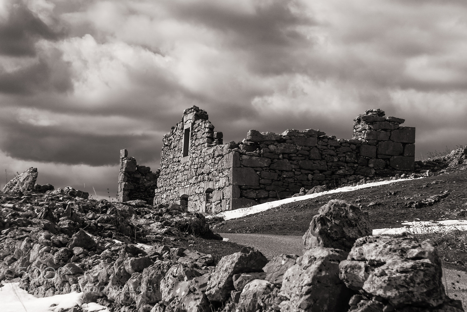 Sony a6000 sample photo. Clouds and rocks photography