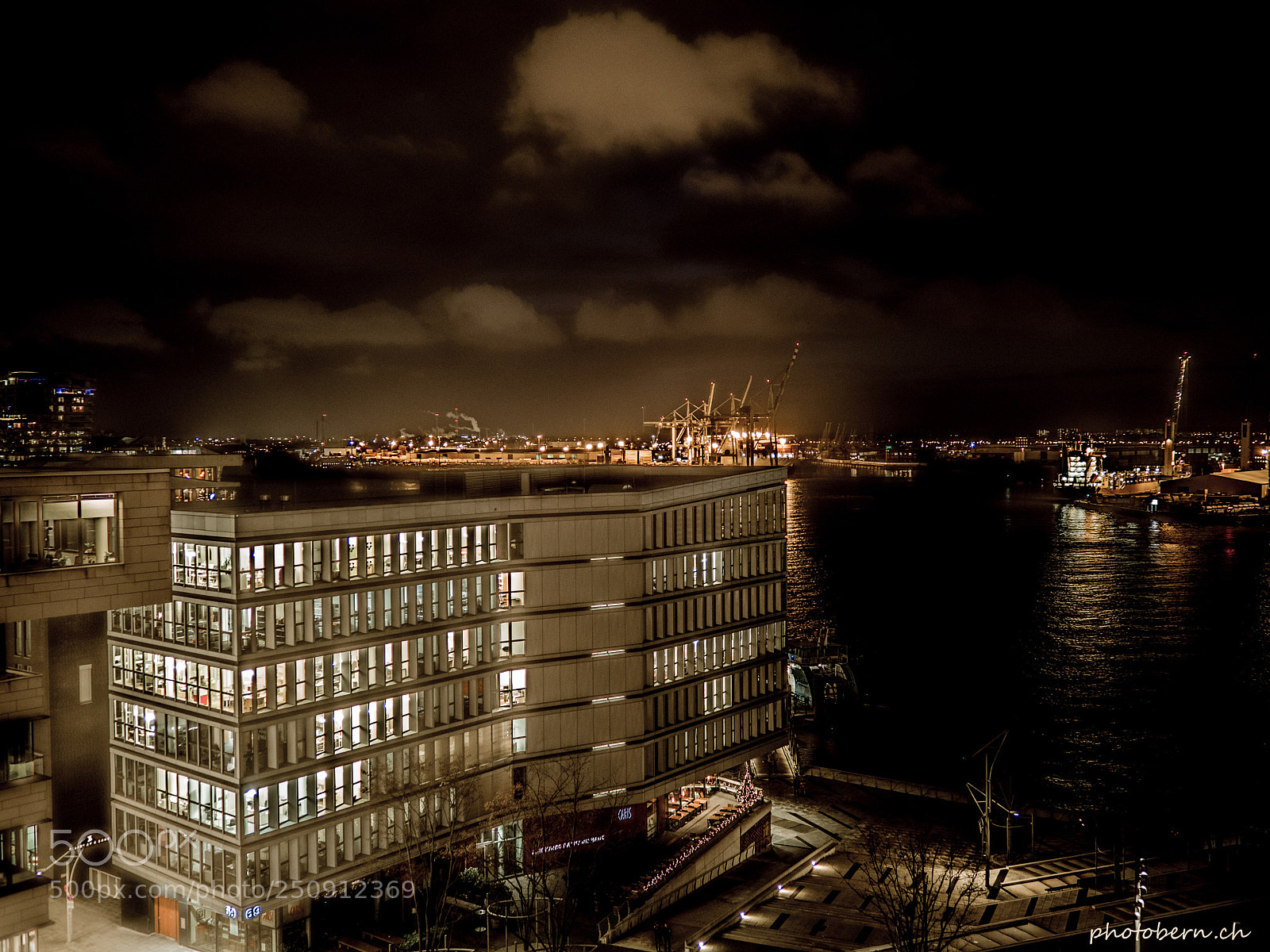 Olympus OM-D E-M1 Mark II sample photo. Hh-hafen photography