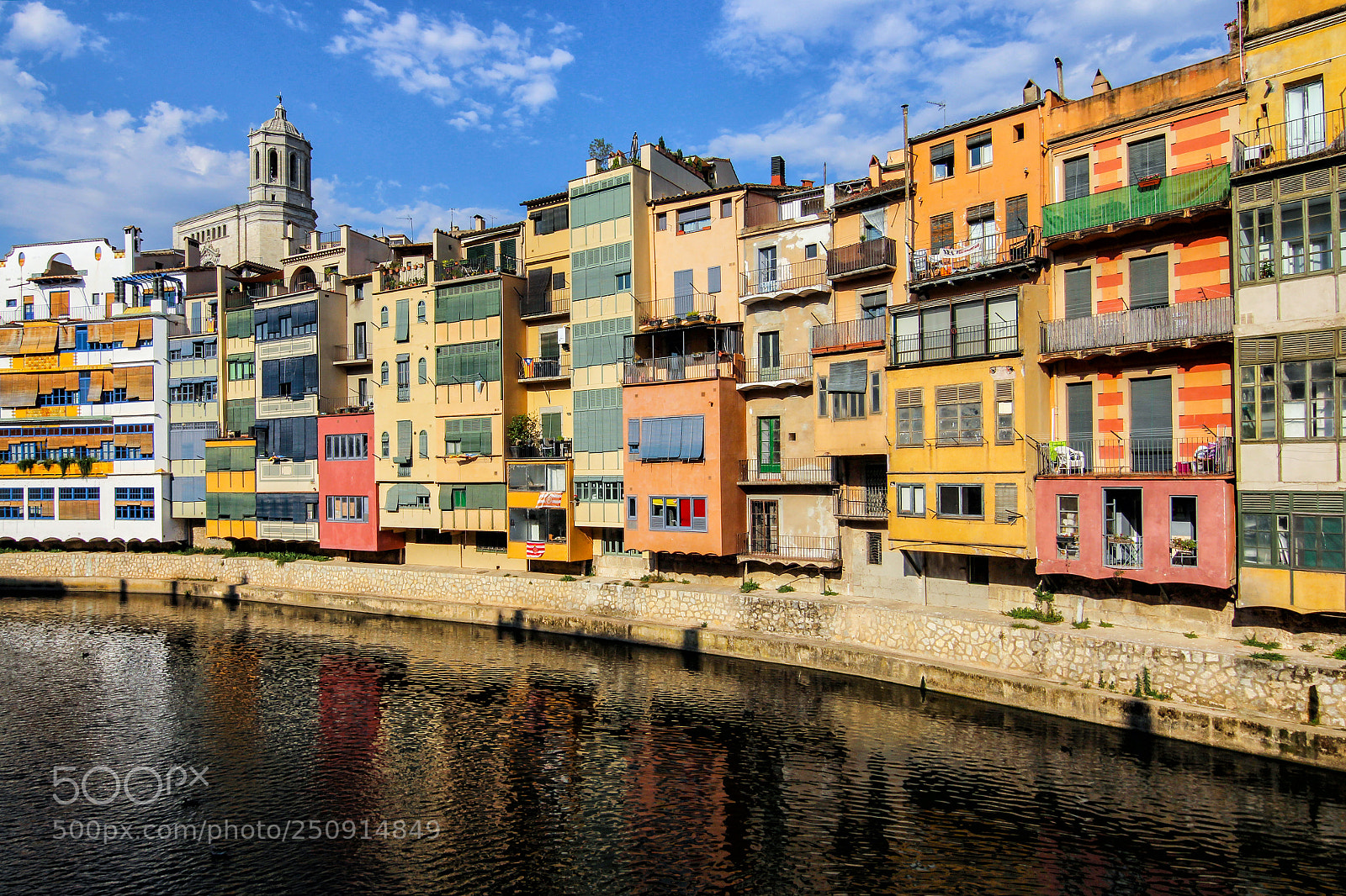 Canon EOS 700D (EOS Rebel T5i / EOS Kiss X7i) sample photo. Gerona waterfront photography