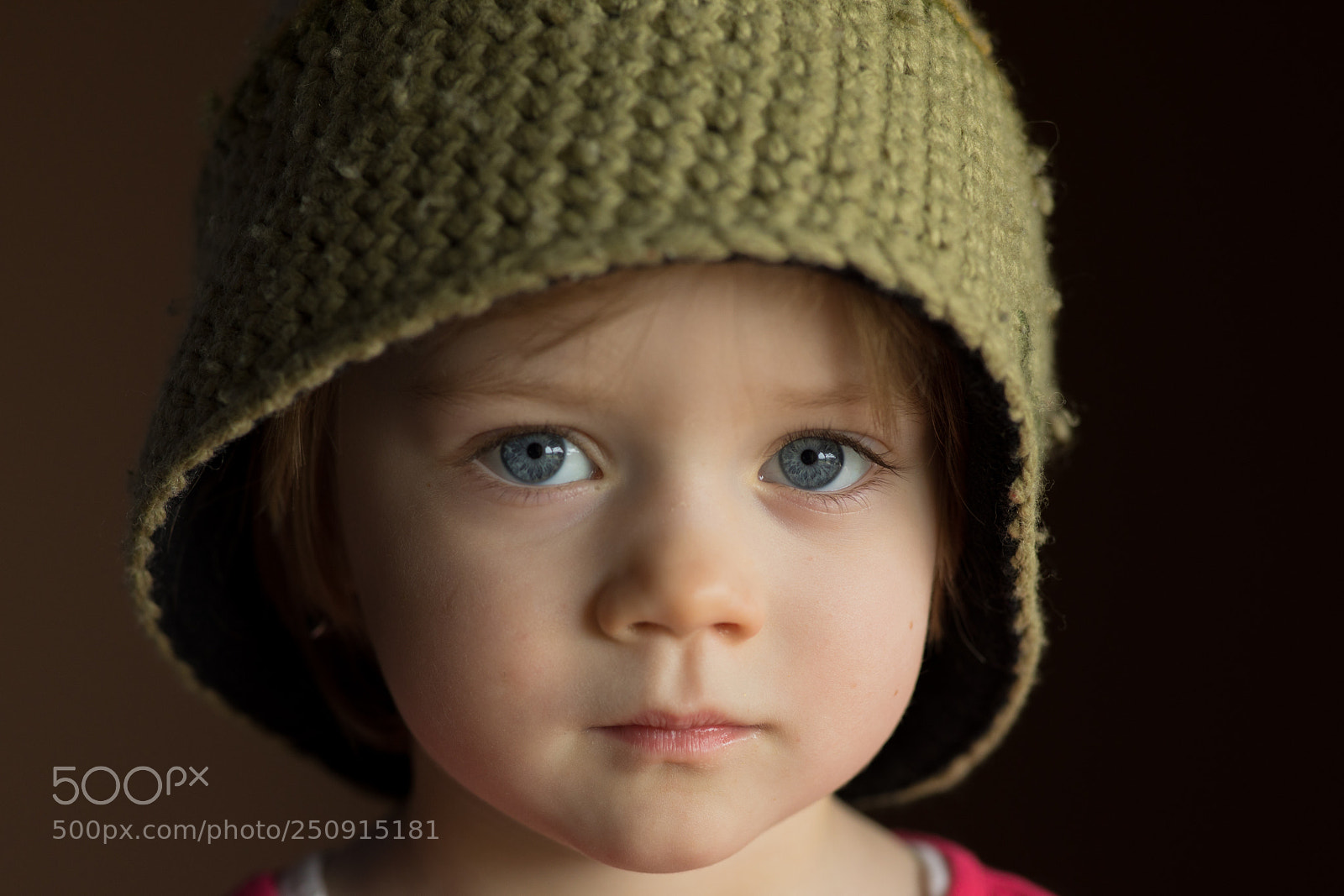 Canon EOS 5D Mark IV sample photo. Yet another hat photography
