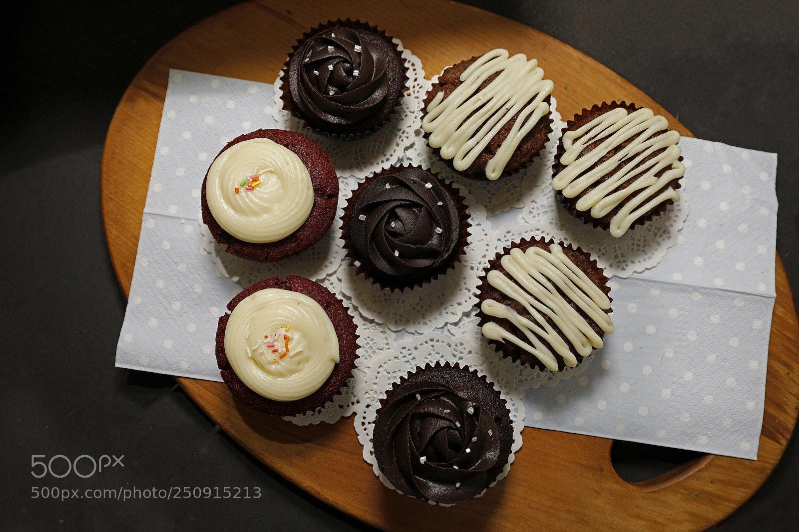 Canon EOS 5D Mark IV sample photo. Cupcakesss!  photography