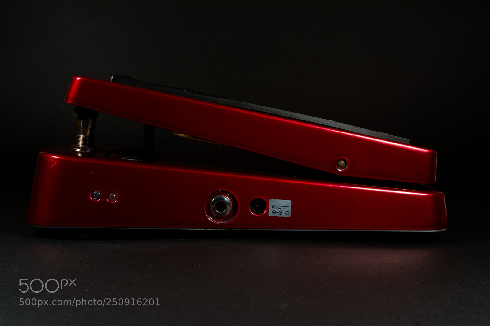 Nikon D5200 sample photo. Dunlop slash wah photography