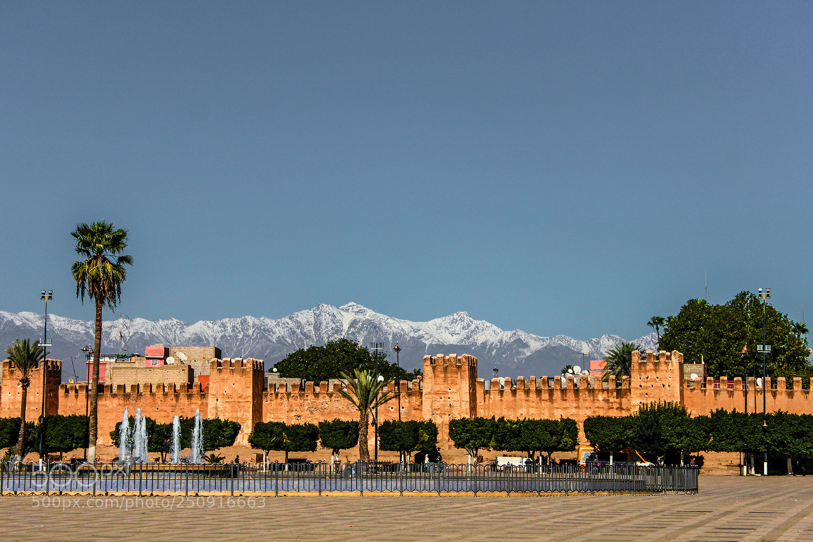 Canon EOS 600D (Rebel EOS T3i / EOS Kiss X5) sample photo. Taroudant ville photography