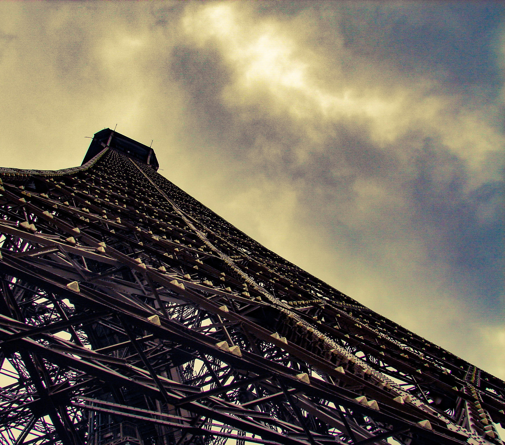 Sony DSC-H1 sample photo. Tour eiffel 2 photography