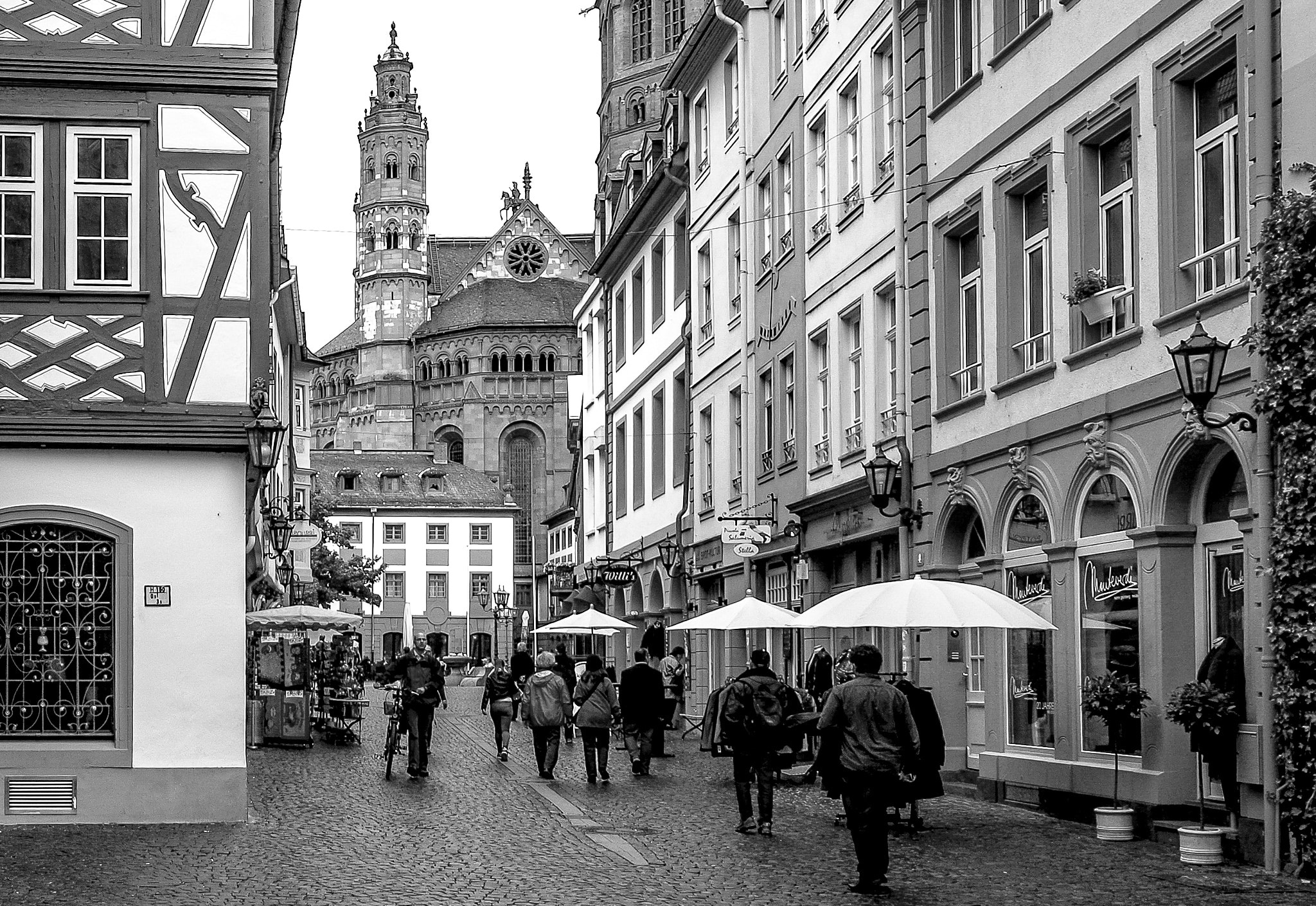 Pentax K-01 sample photo. Mainz photography