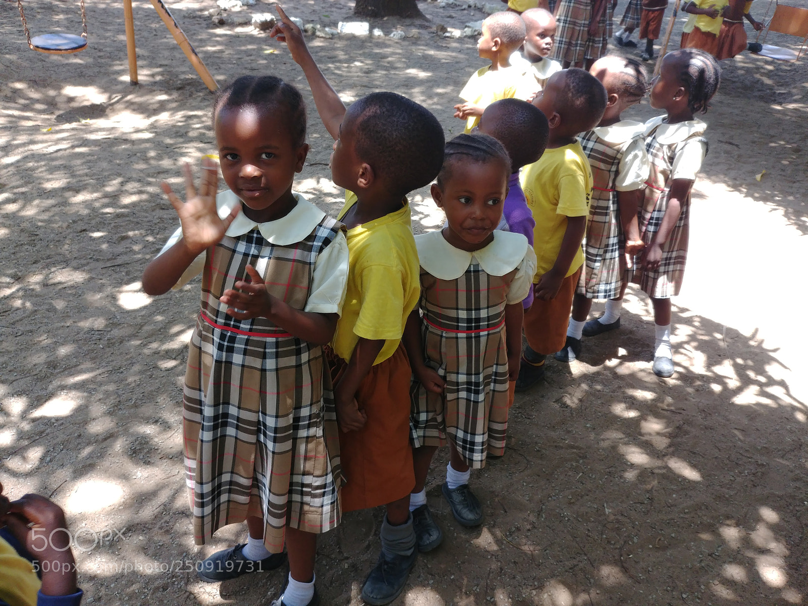 LG G6 sample photo. School children in kenya photography