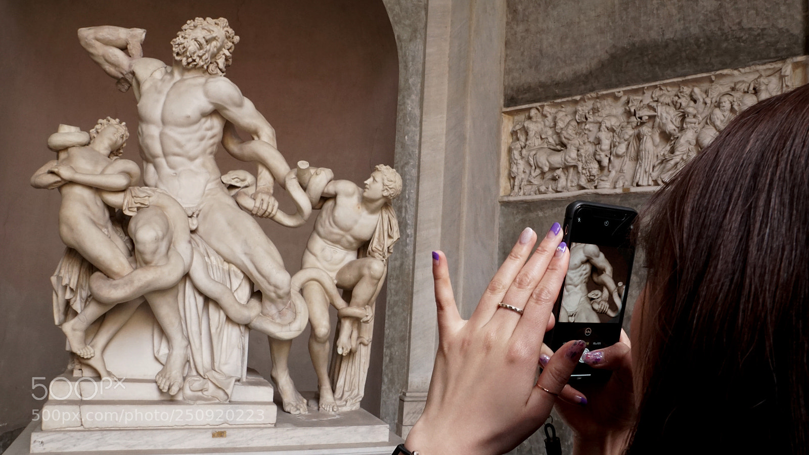 Sony ILCA-77M2 sample photo. Laocoonte in the digital photography