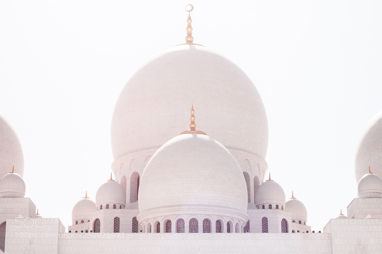 Canon EOS 500D (EOS Rebel T1i / EOS Kiss X3) sample photo. The grand mosque photography