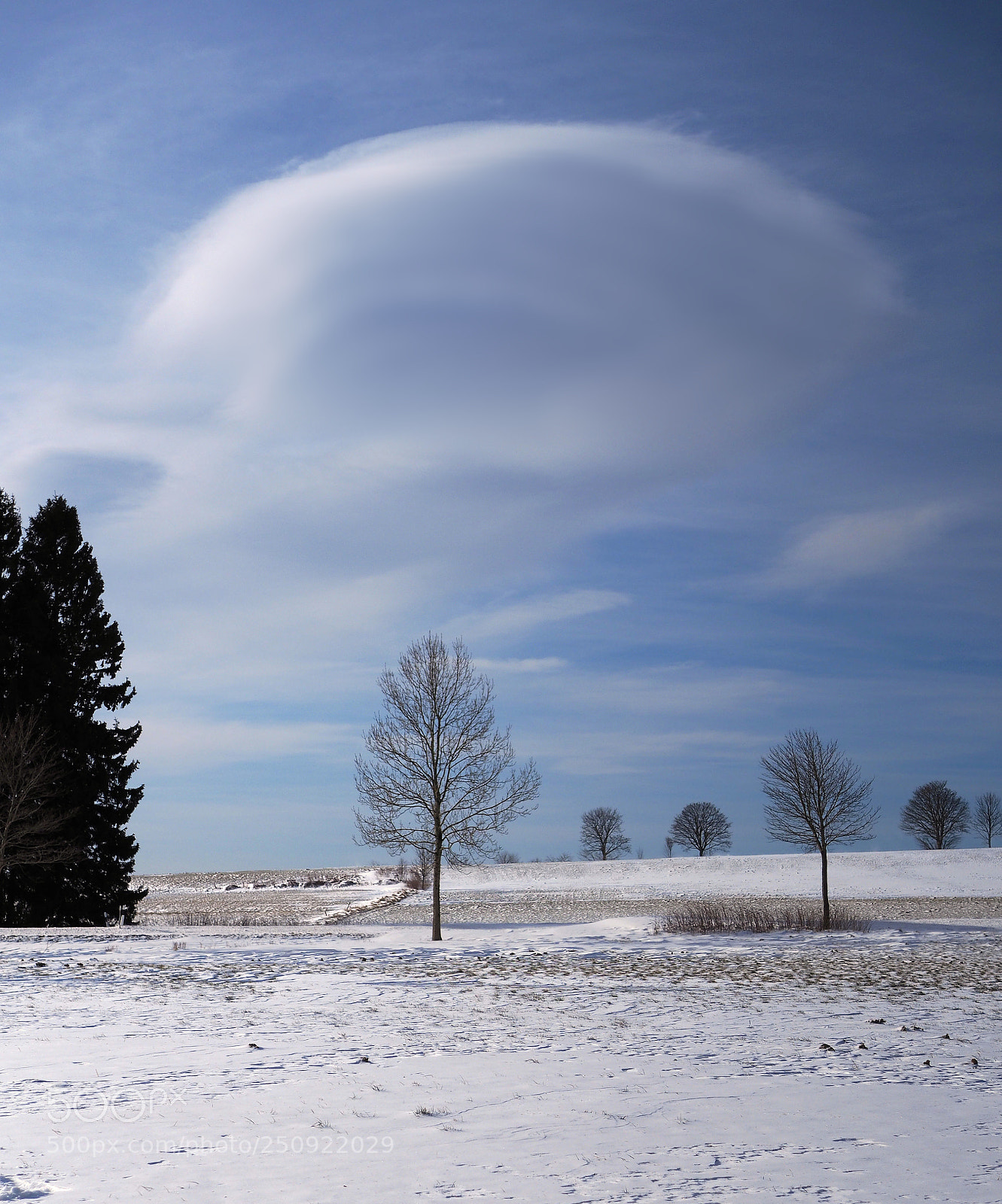 Olympus OM-D E-M10 sample photo. The cloud photography