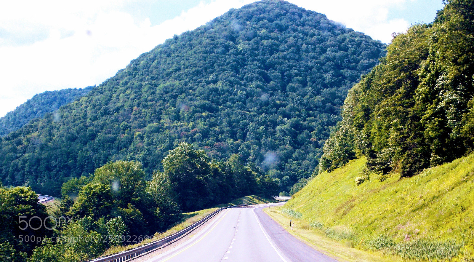 Nikon Coolpix L810 sample photo. Down the mountains photography