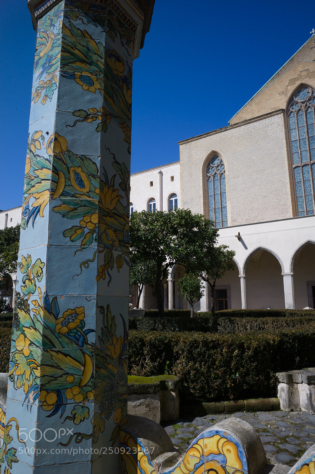 Leica M9 sample photo. Cloister st. chiara photography