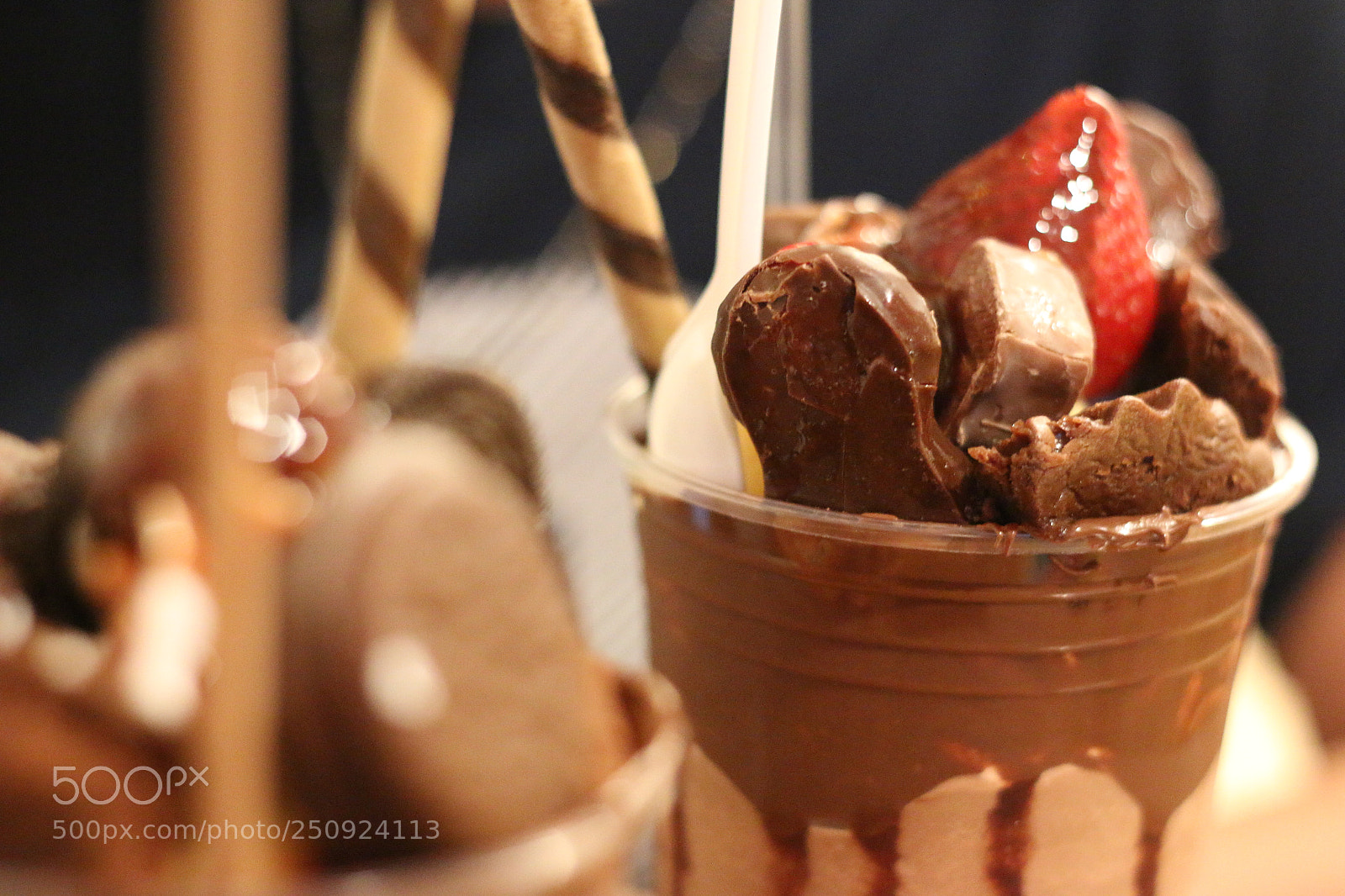 Canon EOS 70D + Canon EF 50mm F1.8 II sample photo. Chocolate xplosion photography