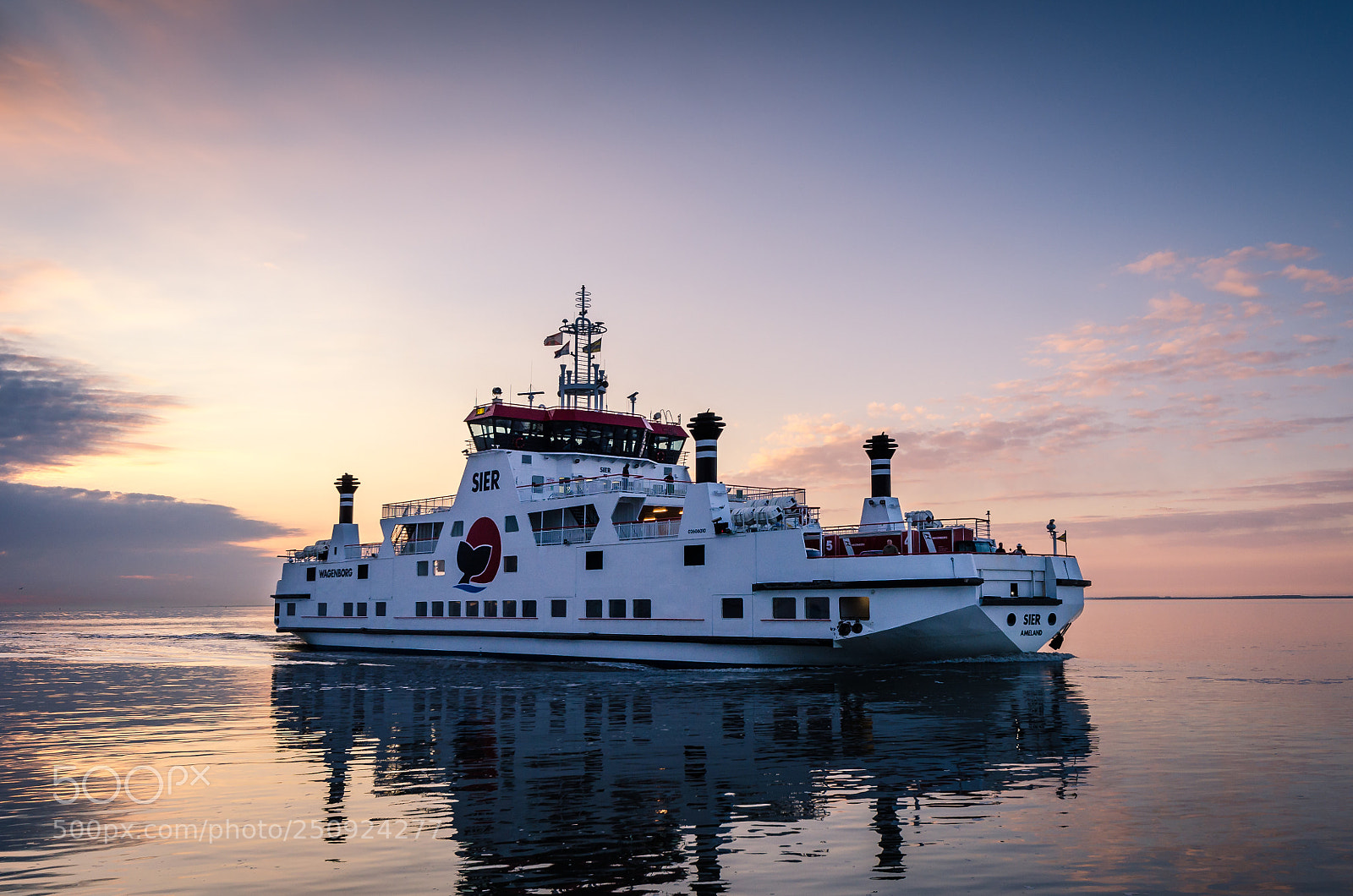 Nikon D7000 sample photo. Ferry waddensea at sunset photography