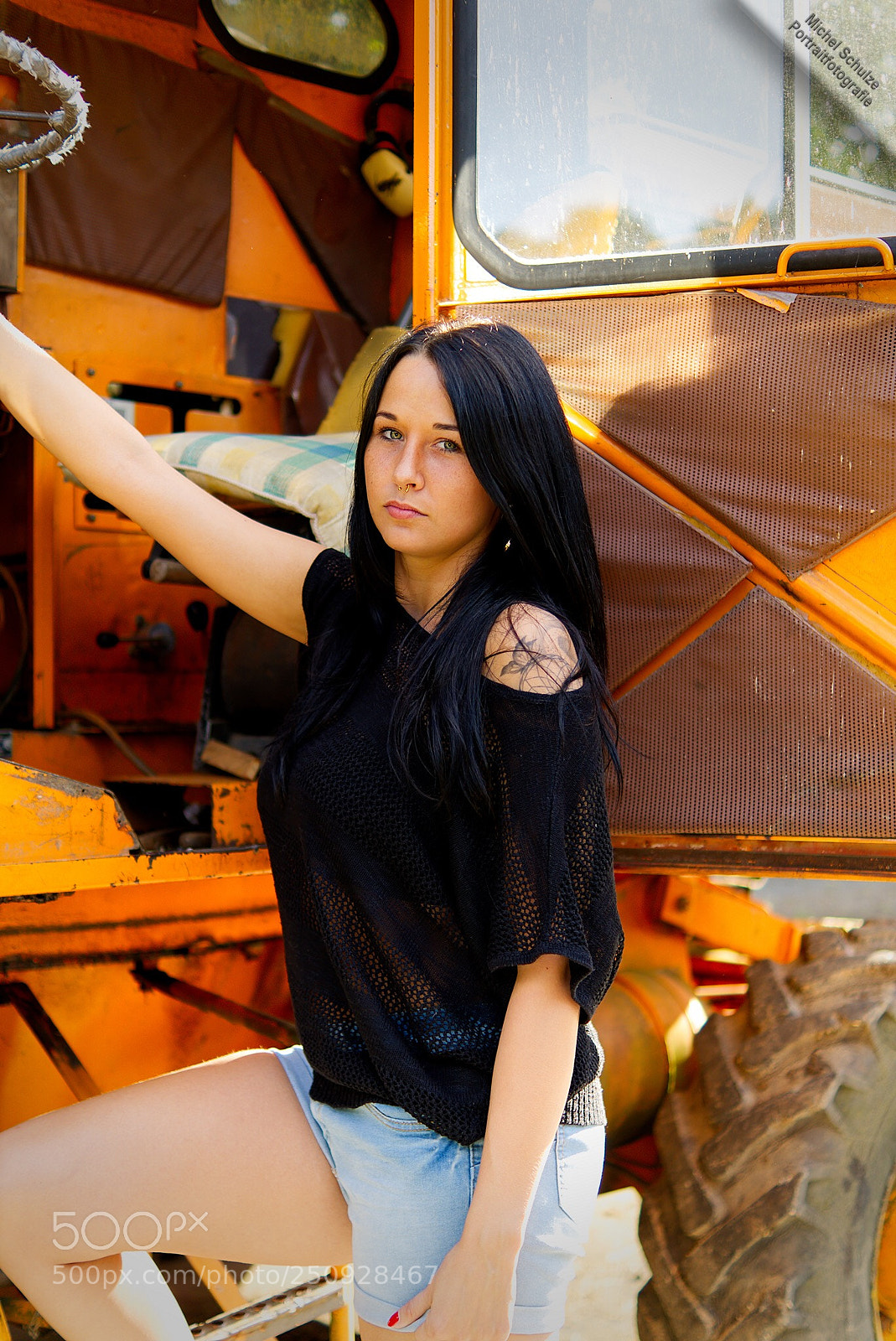 Sony ILCA-77M2 sample photo. Leona in style photography