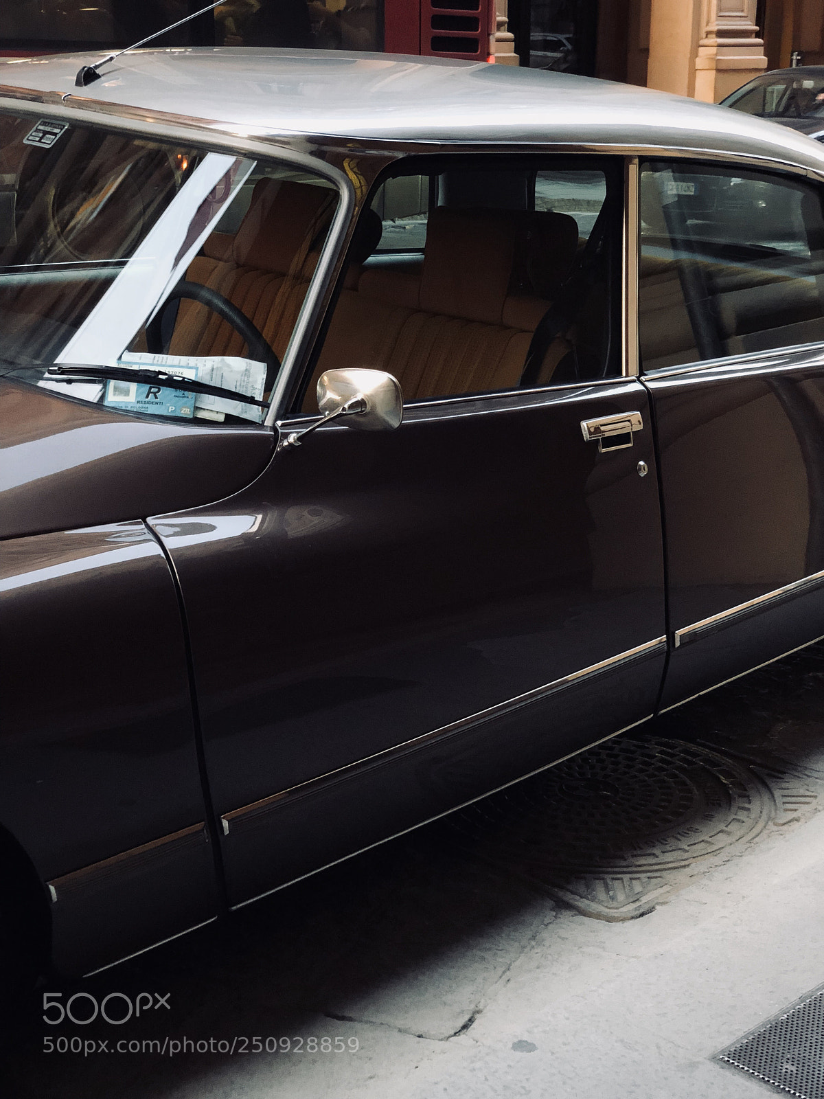 Apple iPhone X sample photo. Retro car design
 photography