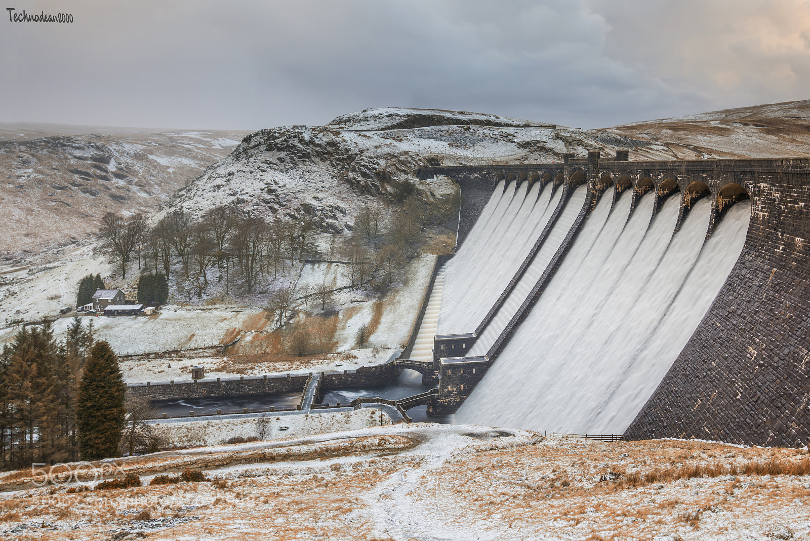 Nikon D810 sample photo. Claerwen dam, elan valley photography