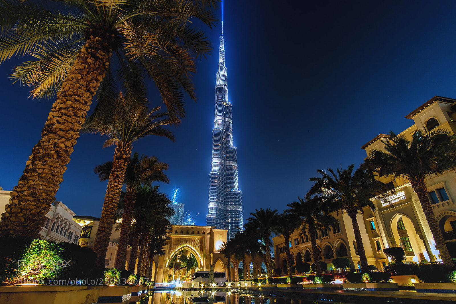 Fujifilm X-T10 sample photo. Burj khalifa at night photography
