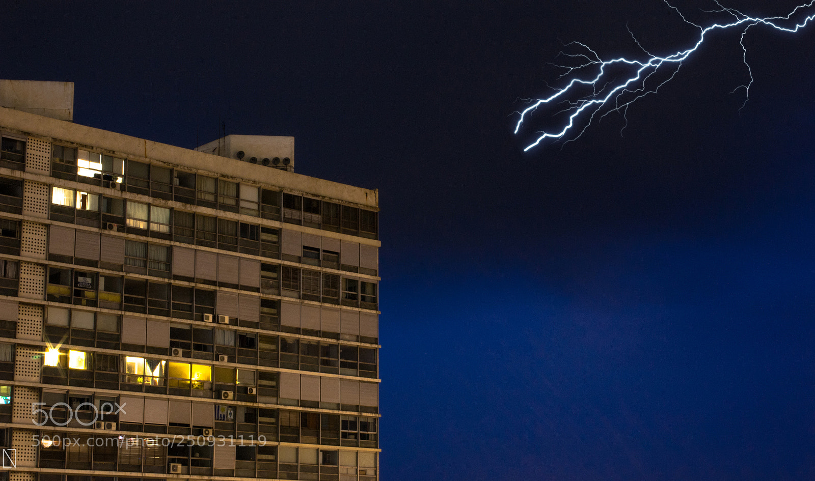 Canon EOS 1300D (EOS Rebel T6 / EOS Kiss X80) sample photo. Thunderstorm photography