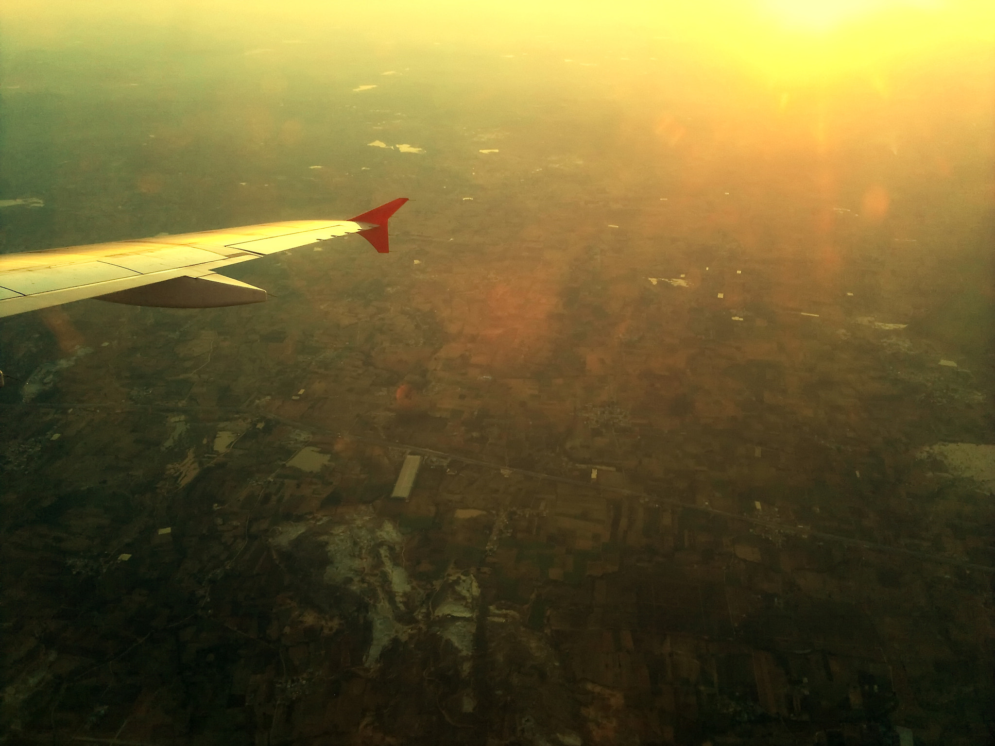 Nokia N8-00 sample photo. From my airplane window photography