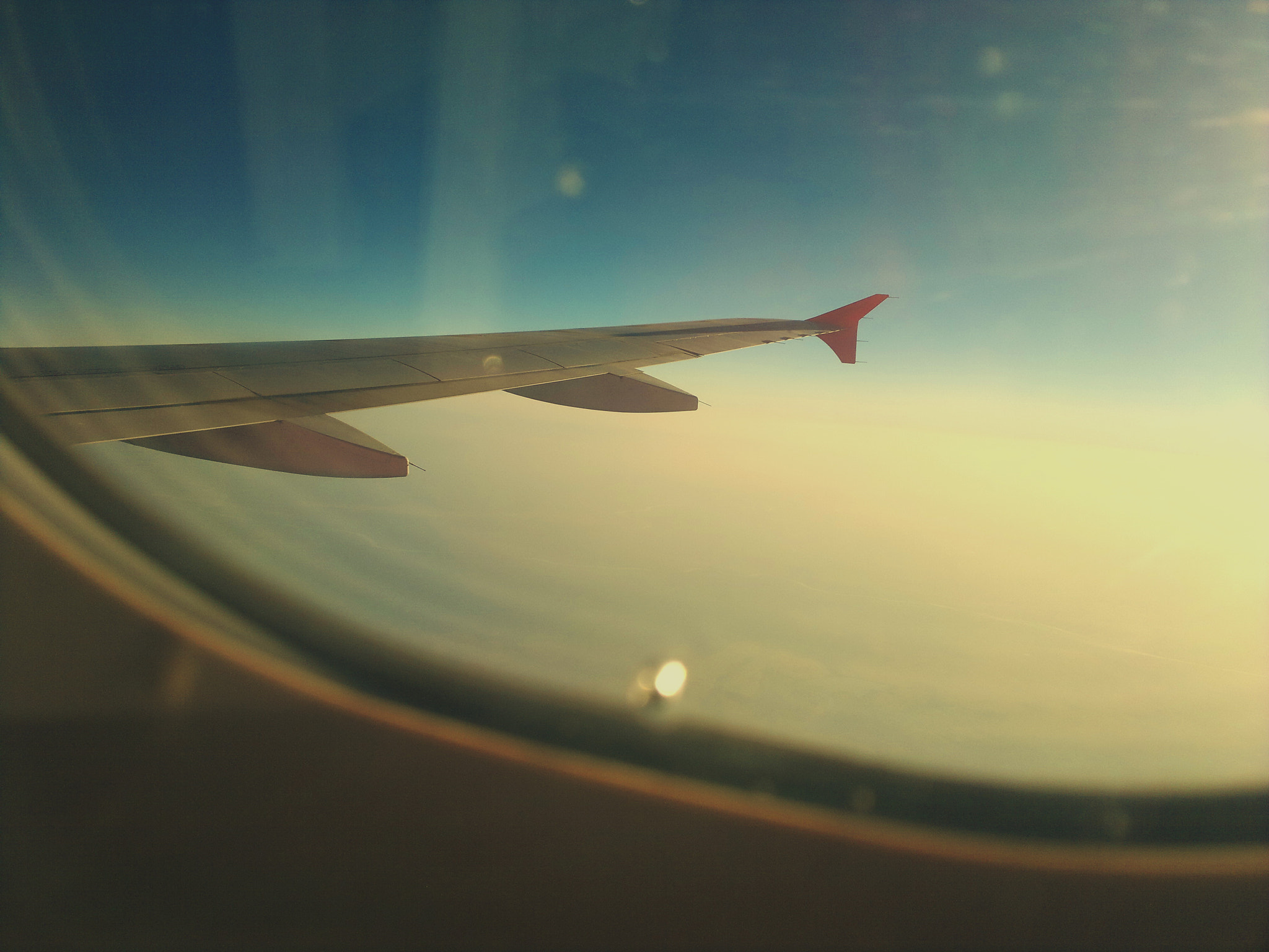 Nokia N8-00 sample photo. From my airplane window photography
