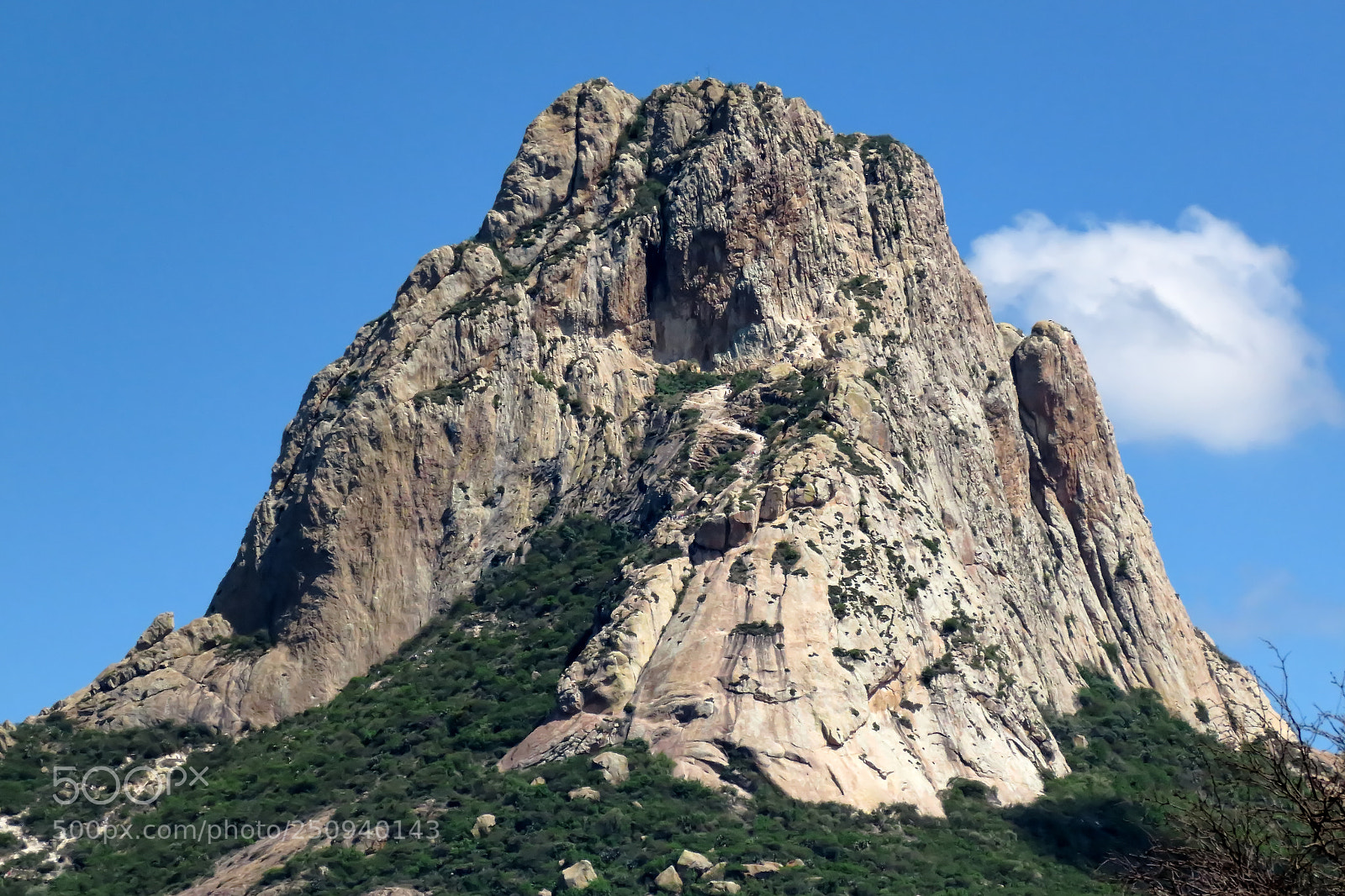 Canon PowerShot SX60 HS sample photo. Peña de bernal photography