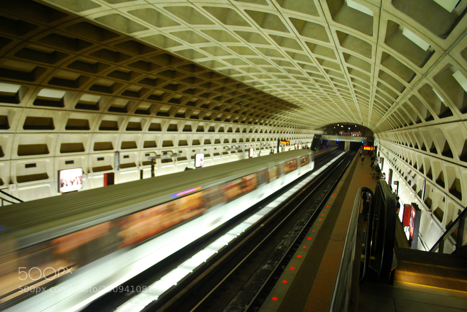 Nikon D60 sample photo. Metro train photography