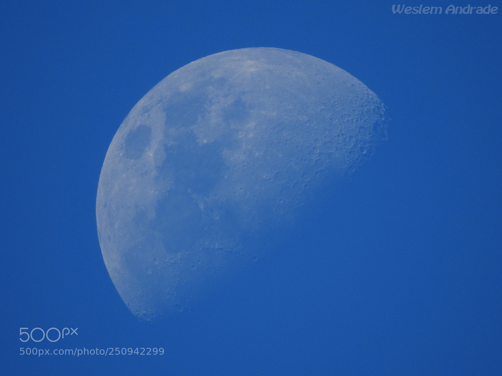 Nikon Coolpix P900 sample photo. Lua dia photography
