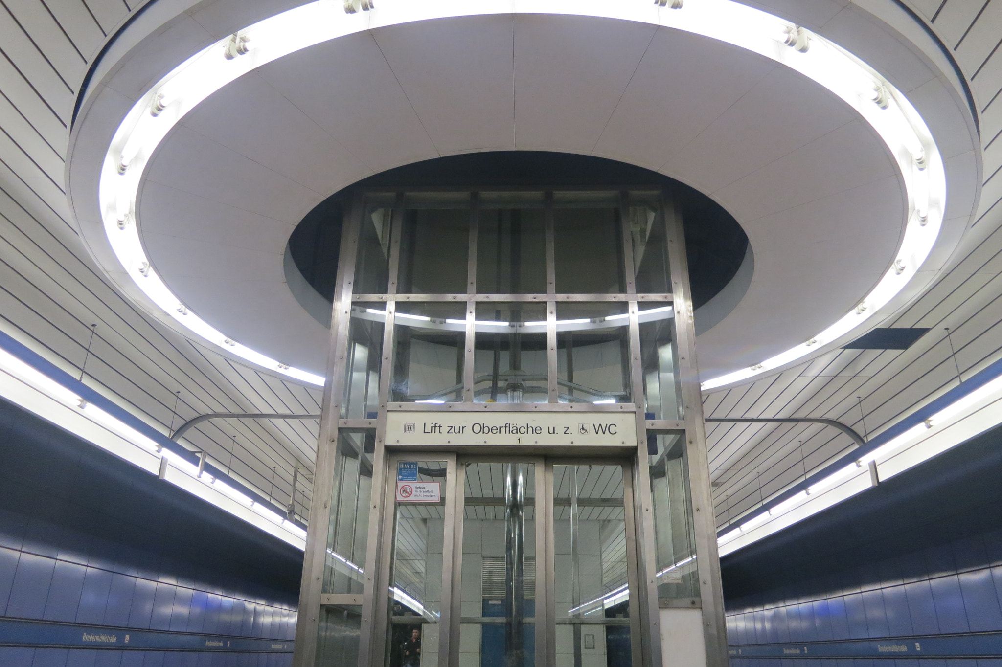 Canon PowerShot S100 sample photo. Munich at night: in an underground station. photography