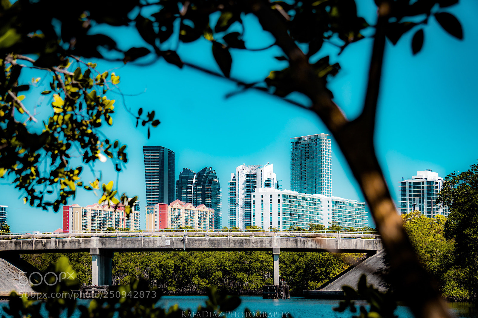 Sony a6500 sample photo. City... photography