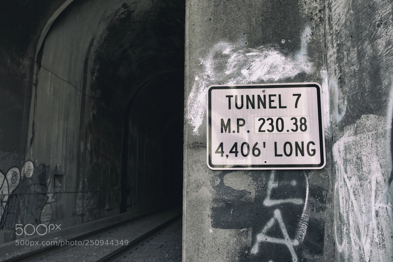 Pentax K-70 sample photo. Tunnel 7 photography