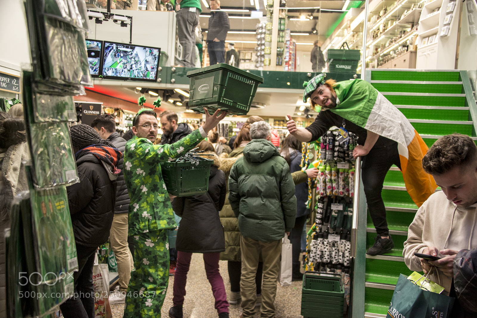 Nikon D610 sample photo. Souvenir store, st. patrick's photography