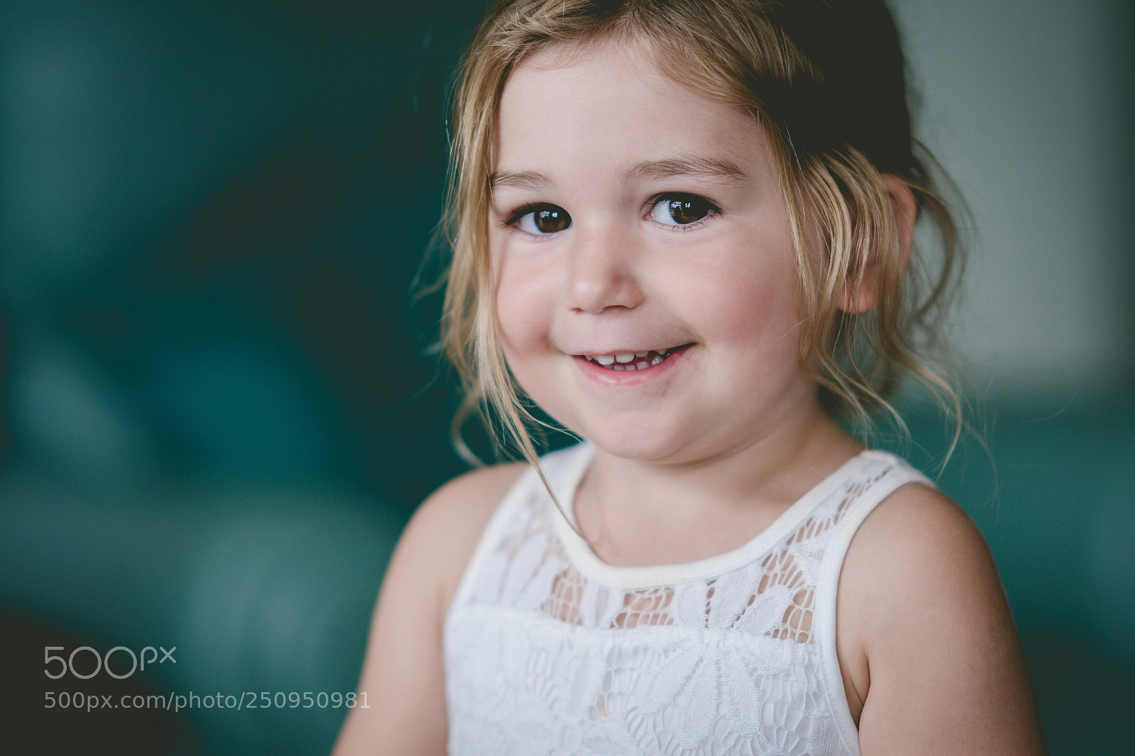 Sony a6500 sample photo. Family amber photography