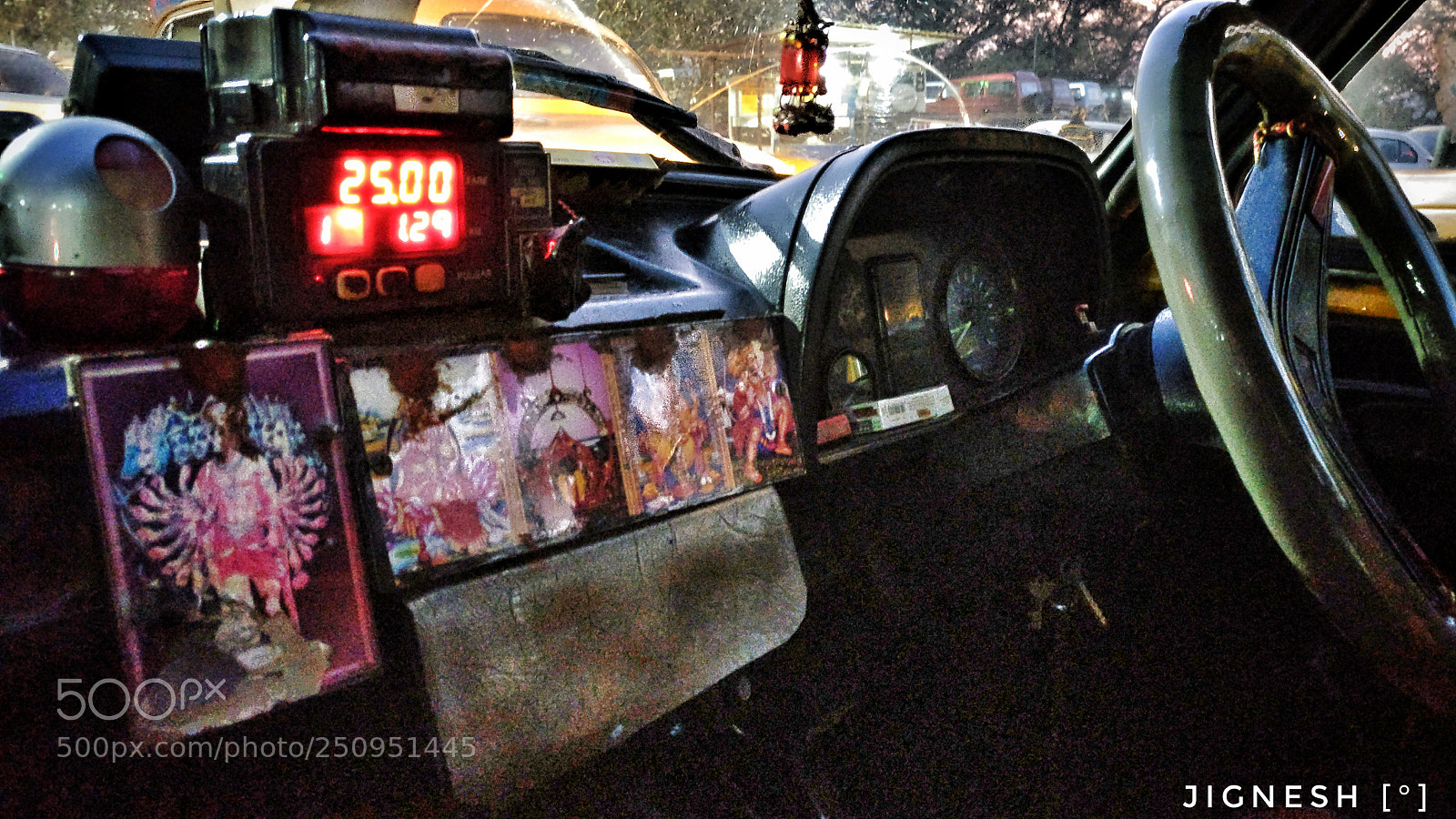 OnePlus A3003 sample photo. All about kolkata taxi photography