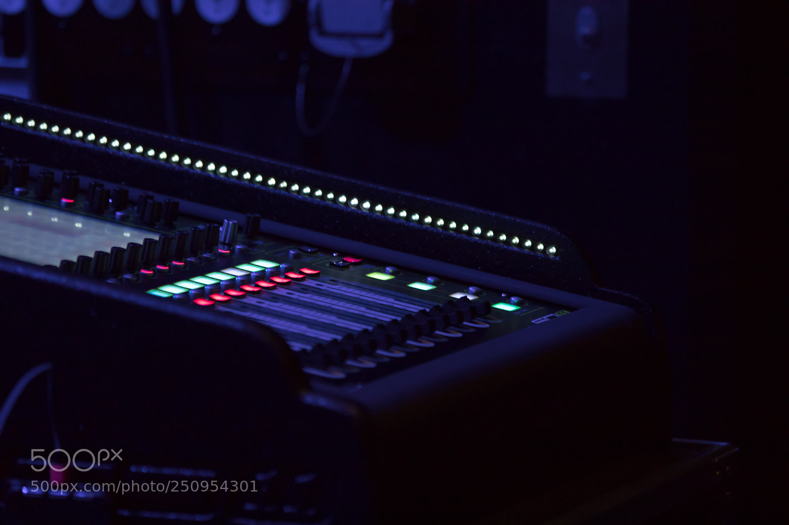 Canon EOS 5D Mark IV sample photo. Go photography